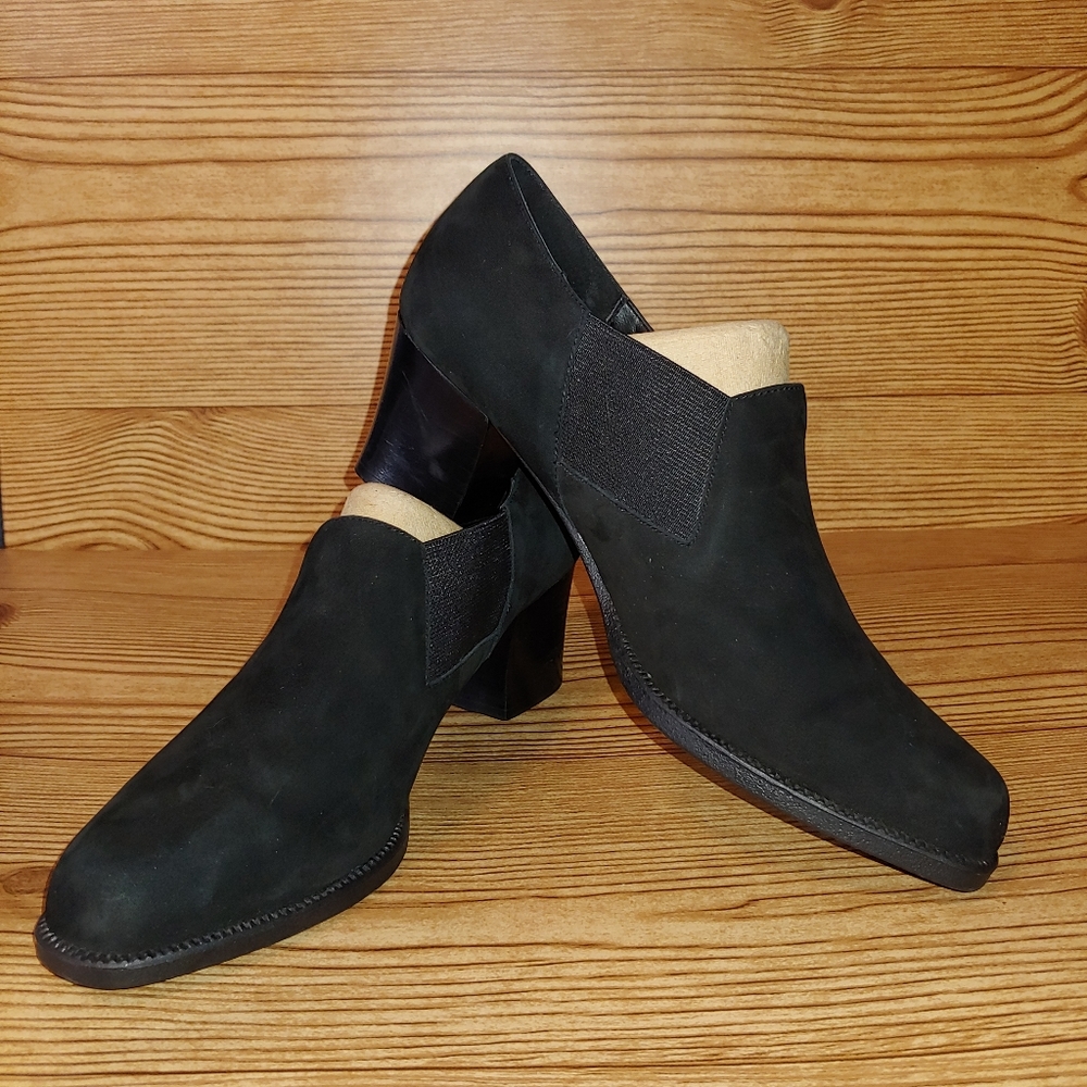 Aerosoles Black Suede Shoes 7 NWOT. S18